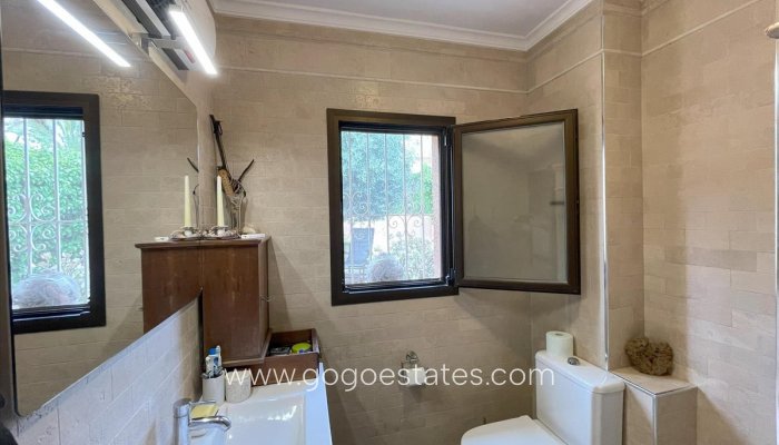 Te koop - Huis - Vrijstaande Villa - Teulada - Moraira