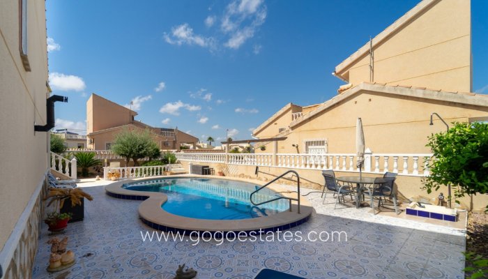 Te koop - Huis - Vrijstaande Villa - Rojales - Benimar