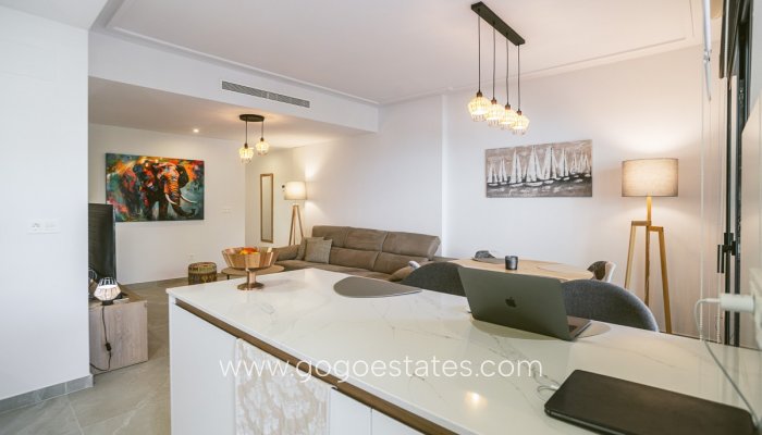 Te koop - Appartement - Appartement op de middelste verdieping - Torrevieja - Playa del Cura