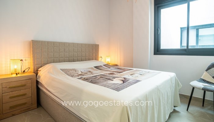 Te koop - Appartement - Appartement op de middelste verdieping - Torrevieja - Playa del Cura