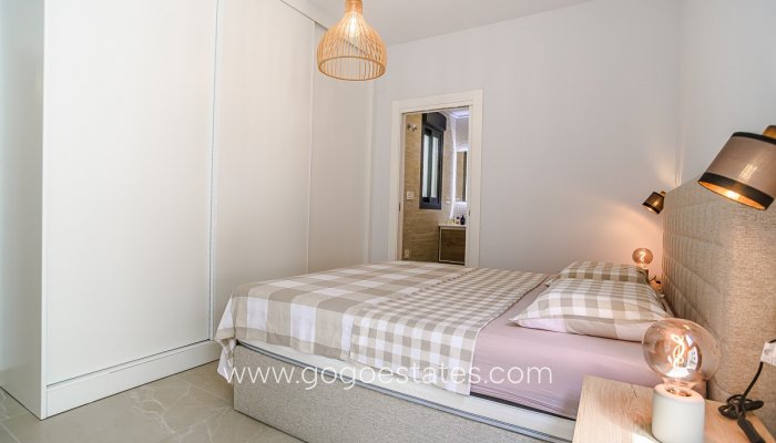 Te koop - Appartement - Appartement op de middelste verdieping - Torrevieja - Playa del Cura