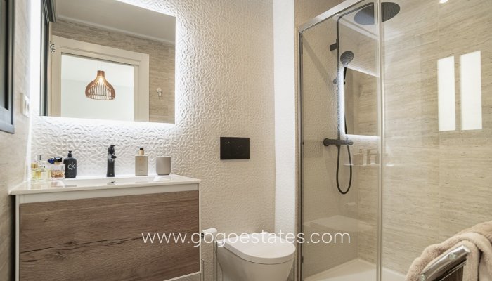 Te koop - Appartement - Appartement op de middelste verdieping - Torrevieja - Playa del Cura