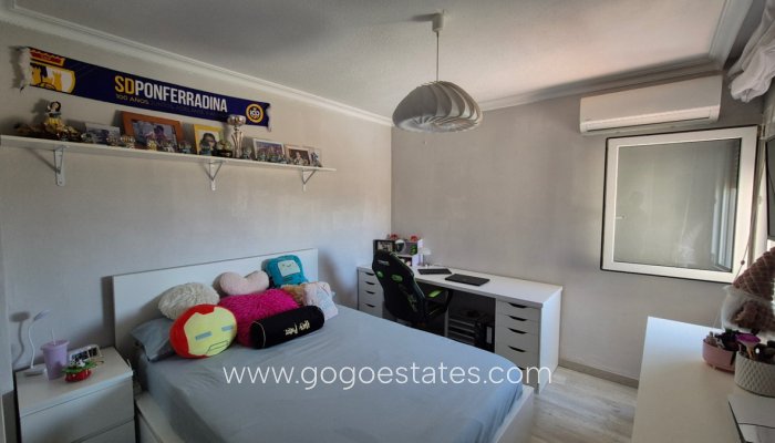 Te koop - Huis - Stadswoning - Torrevieja - Torrevieja Centro