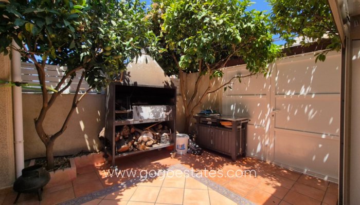 Te koop - Huis - Stadswoning - Torrevieja - Torrevieja Centro