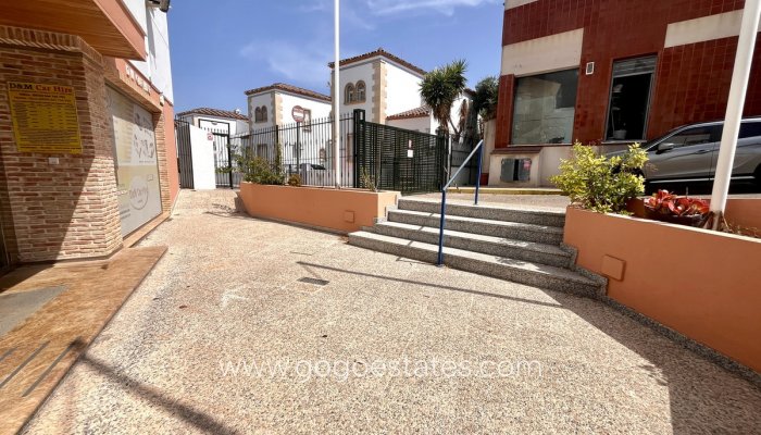 Te koop - Commercieel - Overig - Orihuela - Villamartin