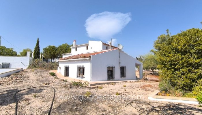 Te koop - Huis - Vrijstaande Villa - Novelda - Novelda Centro