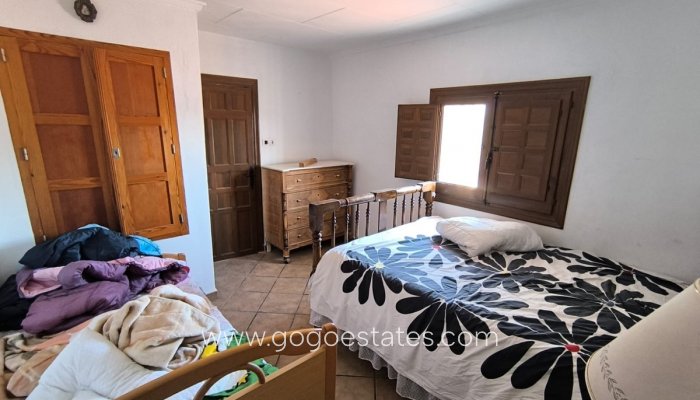 Te koop - Huis - Vrijstaande Villa - Novelda - Novelda Centro