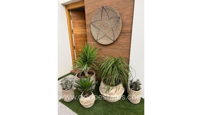 Te koop - Huis - Vrijstaande Villa - Benijofar - Daya Vieja Centro