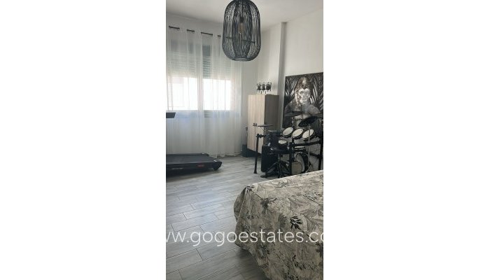 Te koop - Huis - Vrijstaande Villa - Benijofar - Daya Vieja Centro