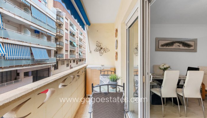 Te koop - Appartement - Appartement op de middelste verdieping - Torrevieja - Playa del Cura