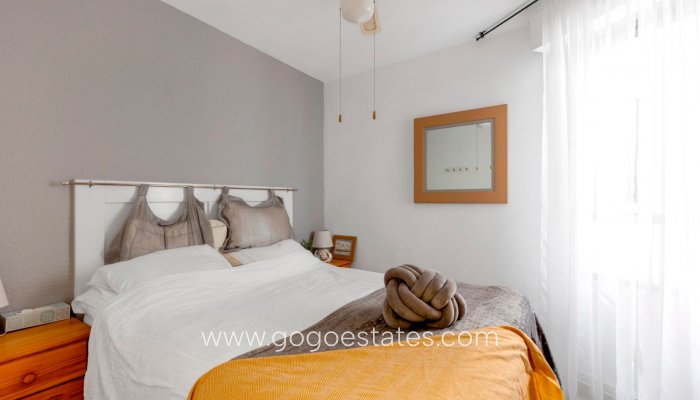 Te koop - Appartement - Appartement op de middelste verdieping - Torrevieja - Playa del Cura