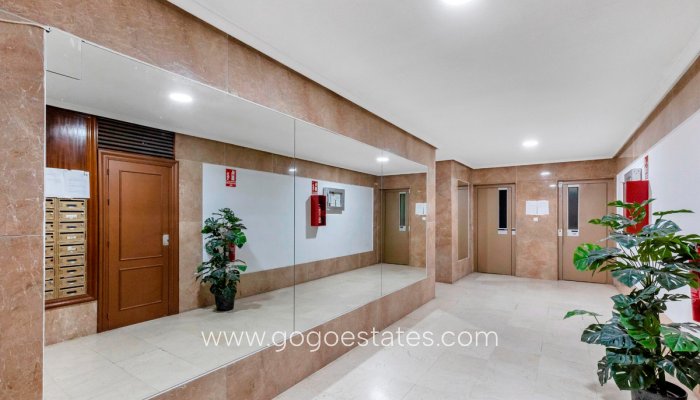 Te koop - Appartement - Appartement op de middelste verdieping - Torrevieja - Playa del Cura