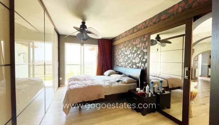 Resale - House - Detached Villa - Calpe - Calpe Centro