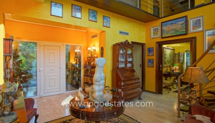 Te koop - Huis - Vrijstaande Villa - Dénia - Denia Centro