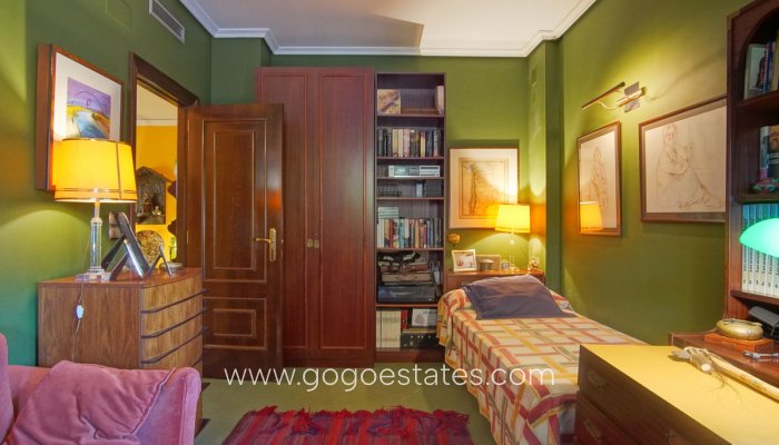 Te koop - Huis - Vrijstaande Villa - Dénia - Denia Centro