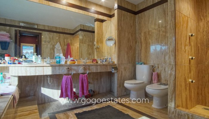 Te koop - Huis - Vrijstaande Villa - Dénia - Denia Centro