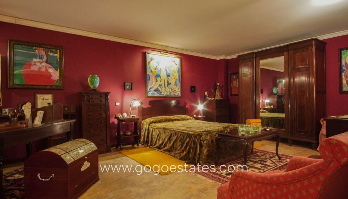 Te koop - Huis - Vrijstaande Villa - Dénia - Denia Centro