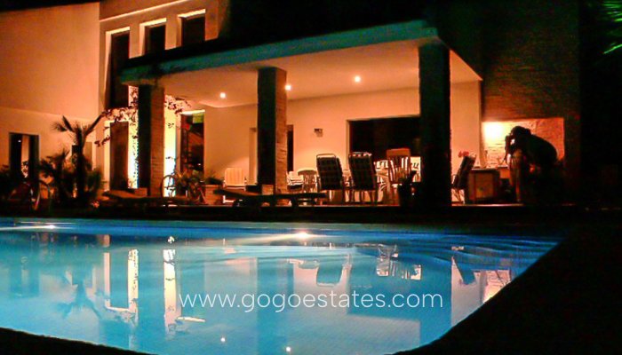 Te koop - Huis - Vrijstaande Villa - Dénia - Denia Centro