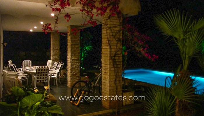 Te koop - Huis - Vrijstaande Villa - Dénia - Denia Centro