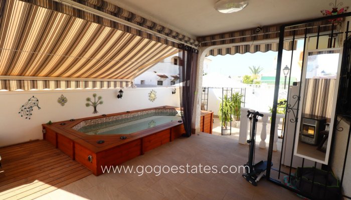 Te koop - Huis - Vrijstaande Villa - Orihuela - La Florida