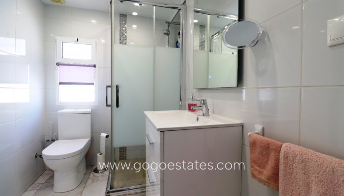 Te koop - Huis - Vrijstaande Villa - Orihuela - La Florida