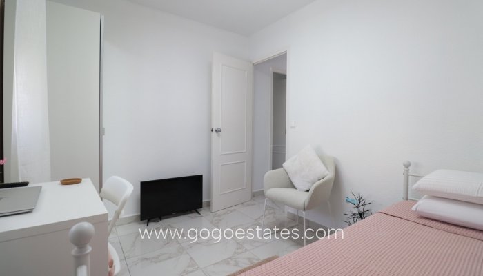 Te koop - Huis - Vrijstaande Villa - Orihuela - La Florida