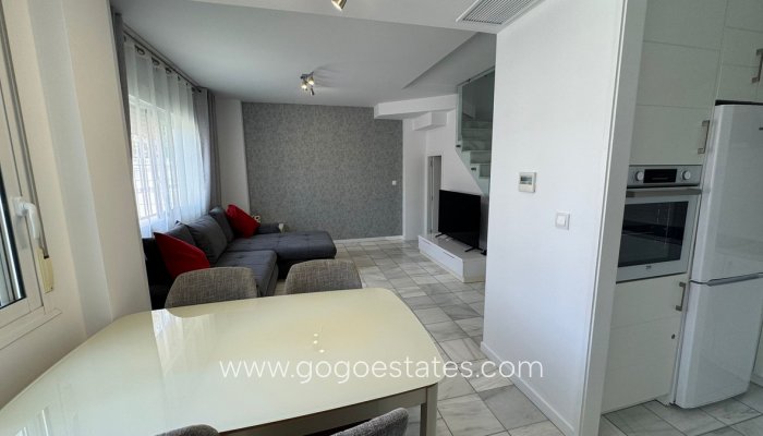 Te koop - Huis - Halfvrijstaande woning - Torrevieja - Torrevieja Centro