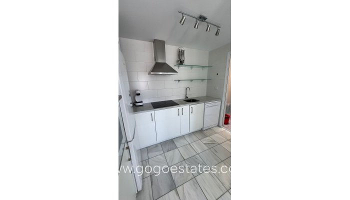 Te koop - Huis - Halfvrijstaande woning - Torrevieja - Torrevieja Centro