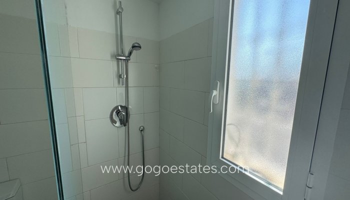 Te koop - Huis - Halfvrijstaande woning - Torrevieja - Torrevieja Centro