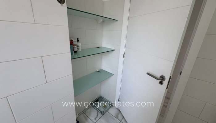 Te koop - Huis - Halfvrijstaande woning - Torrevieja - Torrevieja Centro