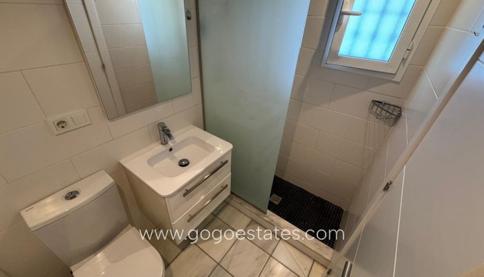 Te koop - Huis - Halfvrijstaande woning - Torrevieja - Torrevieja Centro
