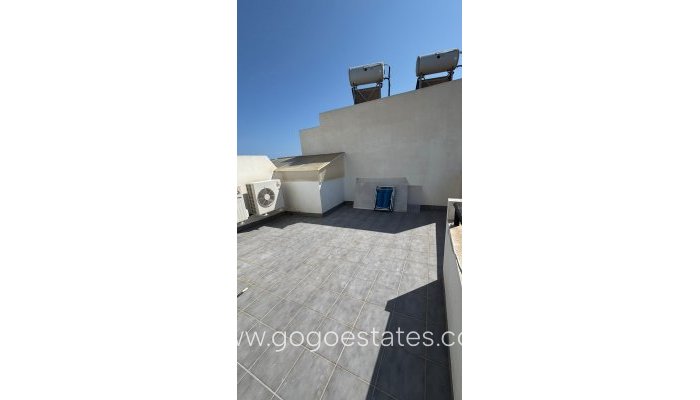 Te koop - Huis - Halfvrijstaande woning - Torrevieja - Torrevieja Centro