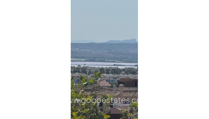 Te koop - Huis - Halfvrijstaande woning - Torrevieja - Torrevieja Centro