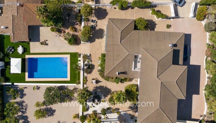 Te koop - Huis - Vrijstaande Villa - Calpe - Calpe Centro