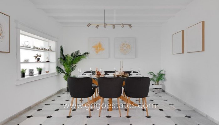 Te koop - Huis - Vrijstaande Villa - Calpe - Calpe Centro