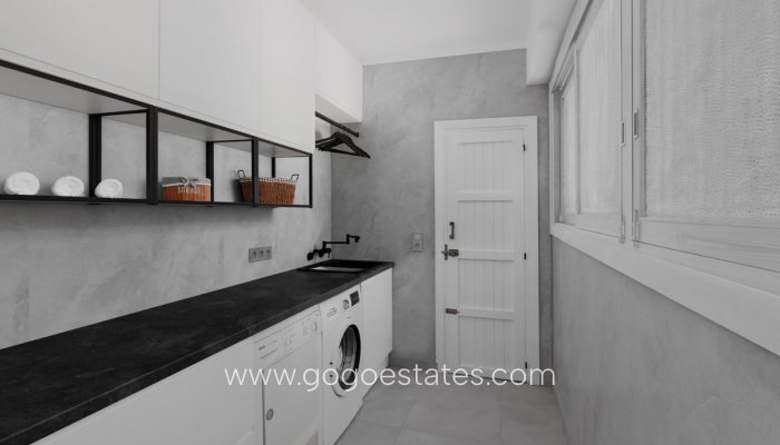 Te koop - Huis - Vrijstaande Villa - Calpe - Calpe Centro