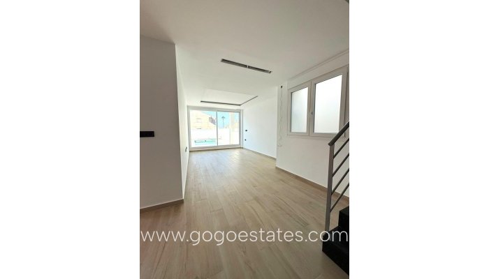 Te koop - Huis - Vrijstaande Villa - Torrevieja - Aguas Nuevas