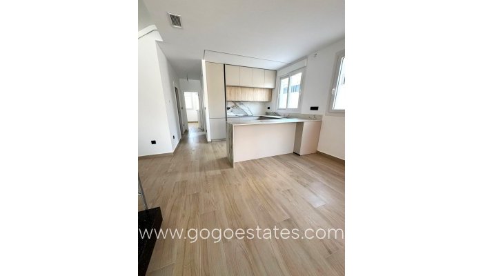 Te koop - Huis - Vrijstaande Villa - Torrevieja - Aguas Nuevas