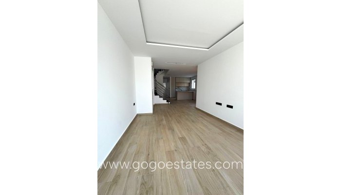 Te koop - Huis - Vrijstaande Villa - Torrevieja - Aguas Nuevas