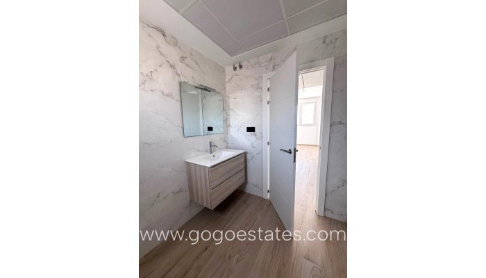 Te koop - Huis - Vrijstaande Villa - Torrevieja - Aguas Nuevas