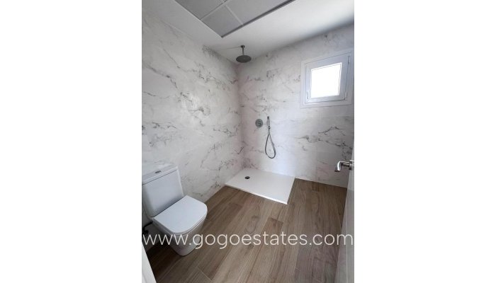 Te koop - Huis - Vrijstaande Villa - Torrevieja - Aguas Nuevas