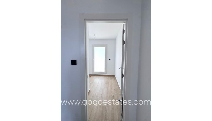 Te koop - Huis - Vrijstaande Villa - Torrevieja - Aguas Nuevas