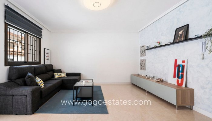 Te koop - Huis - Stadswoning - San Miguel De Salinas - San Miguel de Salinas Centro