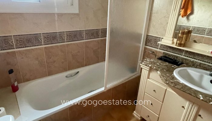 Te koop - Huis - Vrijstaande Villa - Benijofar - Daya Vieja Centro