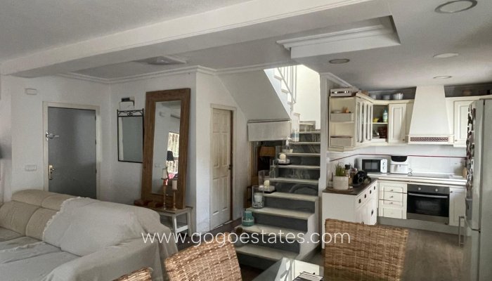 Te koop - Huis - Stadswoning - Formentera de Segura