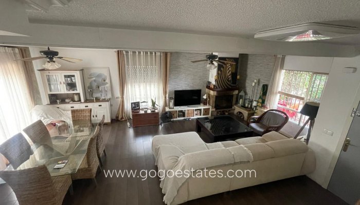 Te koop - Huis - Stadswoning - Formentera de Segura