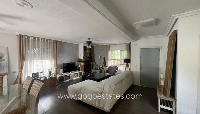 Te koop - Huis - Stadswoning - Formentera de Segura