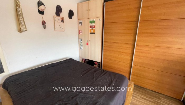 Te koop - Huis - Stadswoning - Formentera de Segura