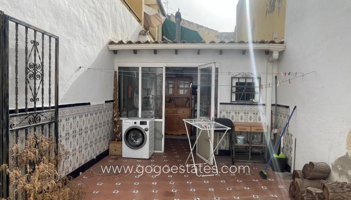 Te koop - Huis - Stadswoning - Formentera de Segura