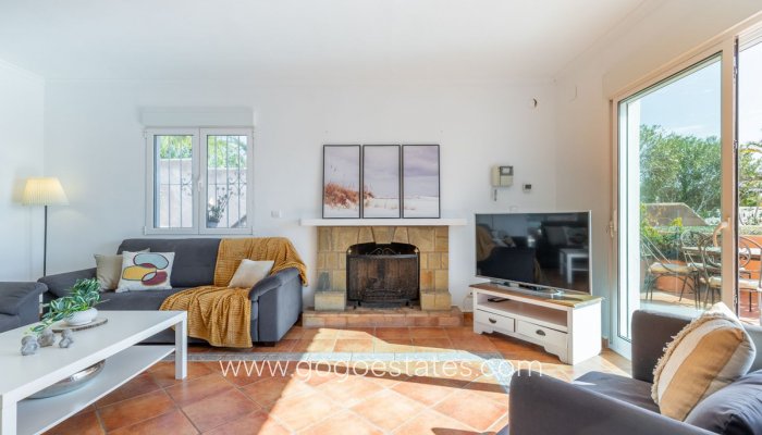 Te koop - Huis - Vrijstaande Villa - Teulada - Moraira